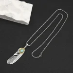 Stylish Feather Pendant Necklace - Image 3