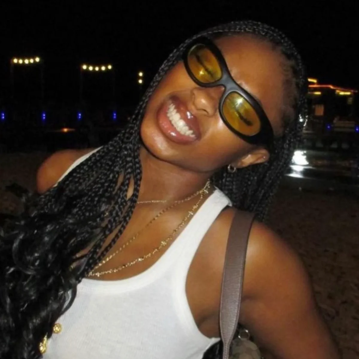 Glamorous Glasses for the Ultimate Style Seeker - Image 2