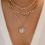 Elegant Layered Rhinestone Pendant Necklace - Image 2