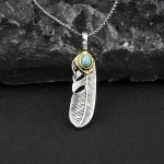 Stylish Feather Pendant Necklace - Image 2